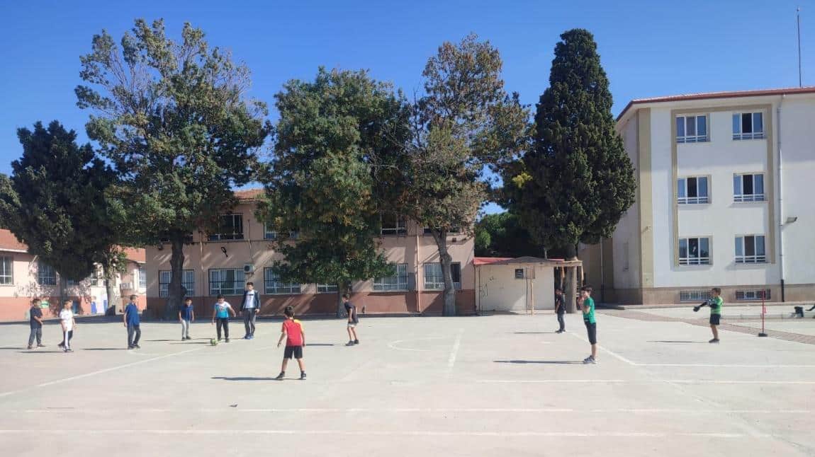 Sınıflar Arası Futbol Turnuvaları Yapıldı.